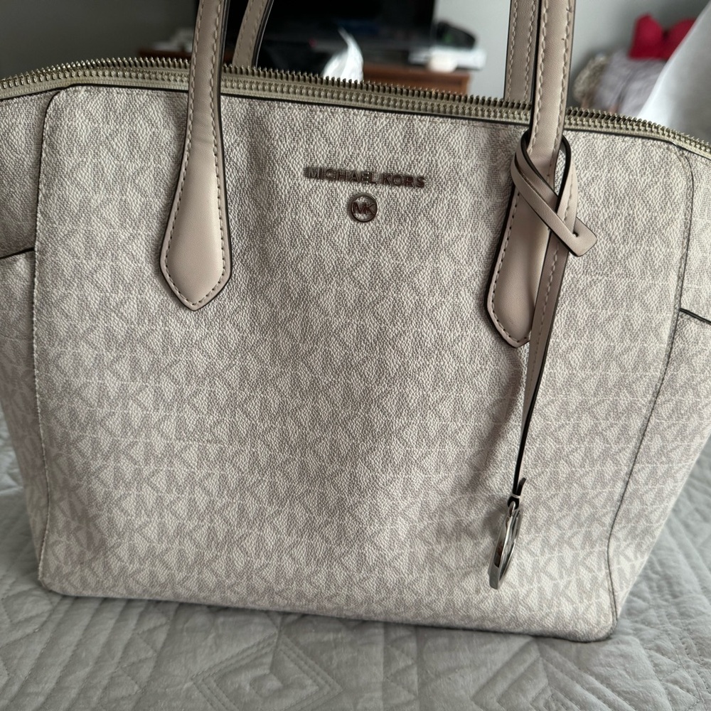 Michael Kors handbag - white